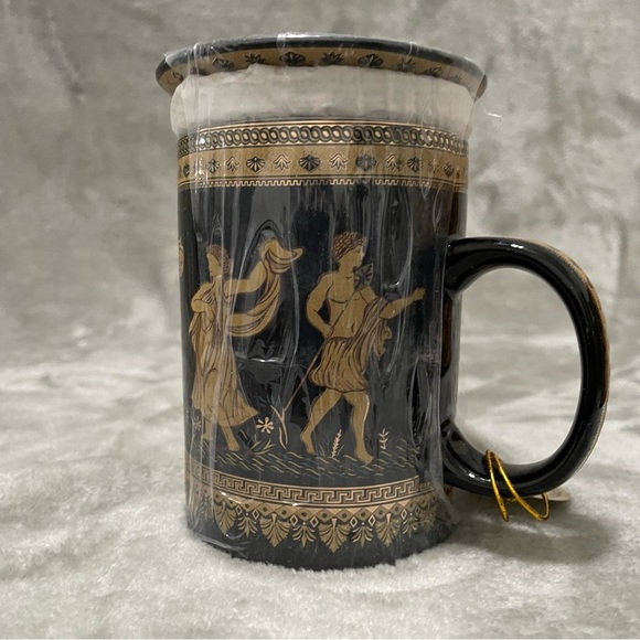 Creative Ceramics Bona Dea Black and Gold Greek Motif Mug - Picture 3 of 12